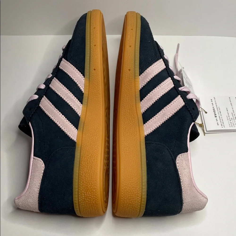 NIB ADIDAS Handball Spezial W Black with Light Pink Trim. Size 6.5 women - Picture 6 of 7